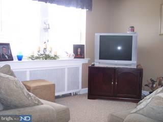 2424 Greenhill Road Lansdowne, PA 19050 - Photo 3 of 6 Gallery Image 3