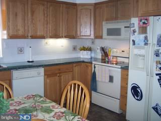 2424 Greenhill Road Lansdowne, PA 19050 - Photo 4 of 6 Gallery Image 4