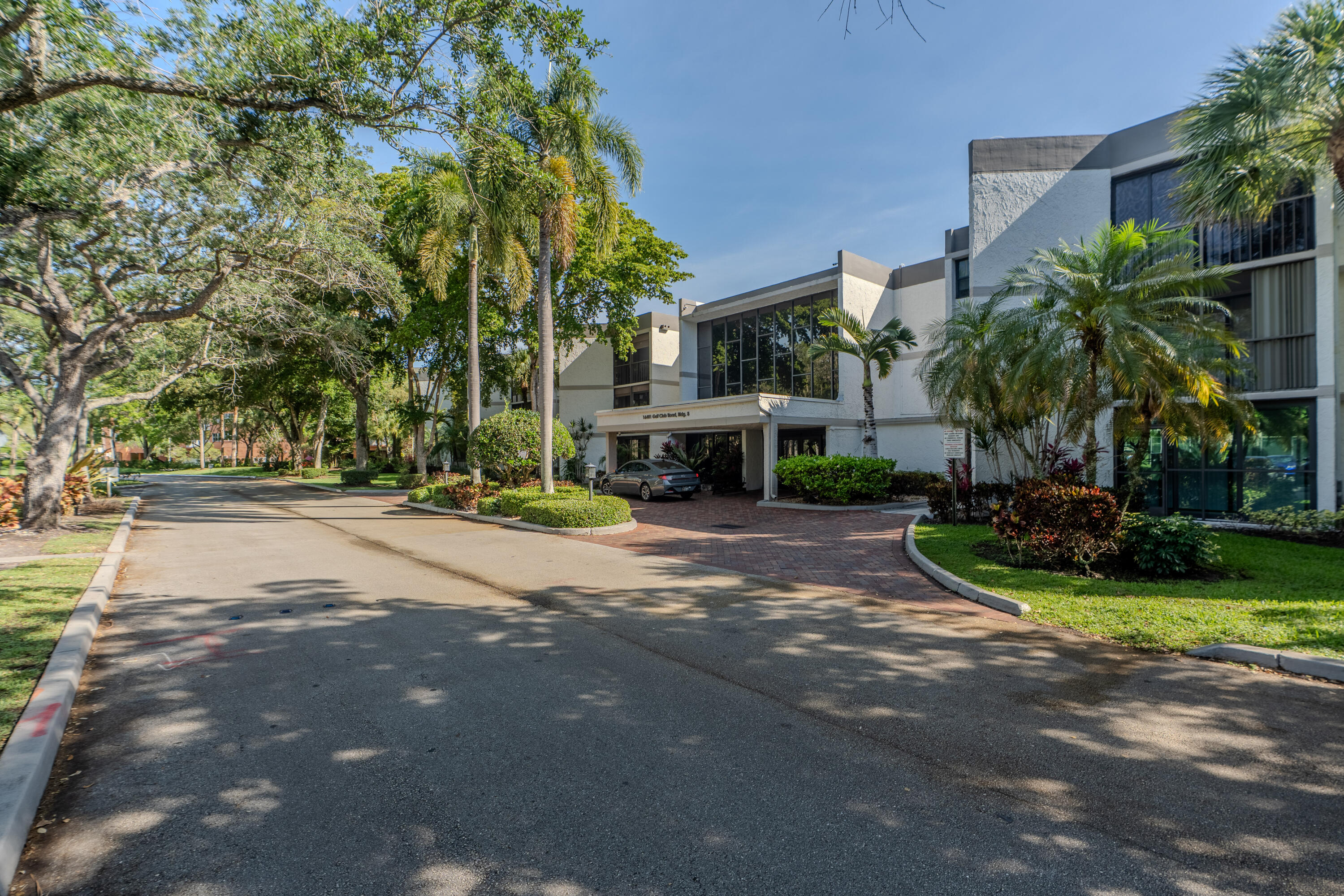 16401 Golf Club Road, Unit 113 Weston, FL 33326 - Photo 64 of 65 DSC02074