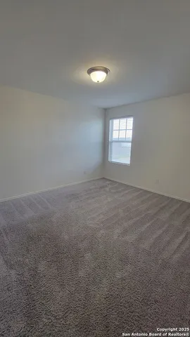 $1,950 | 13538 Sunrise Meadow, St. Hedwig, TX 78152