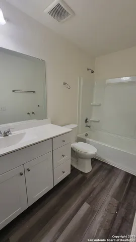 $1,950 | 13538 Sunrise Meadow, St. Hedwig, TX 78152