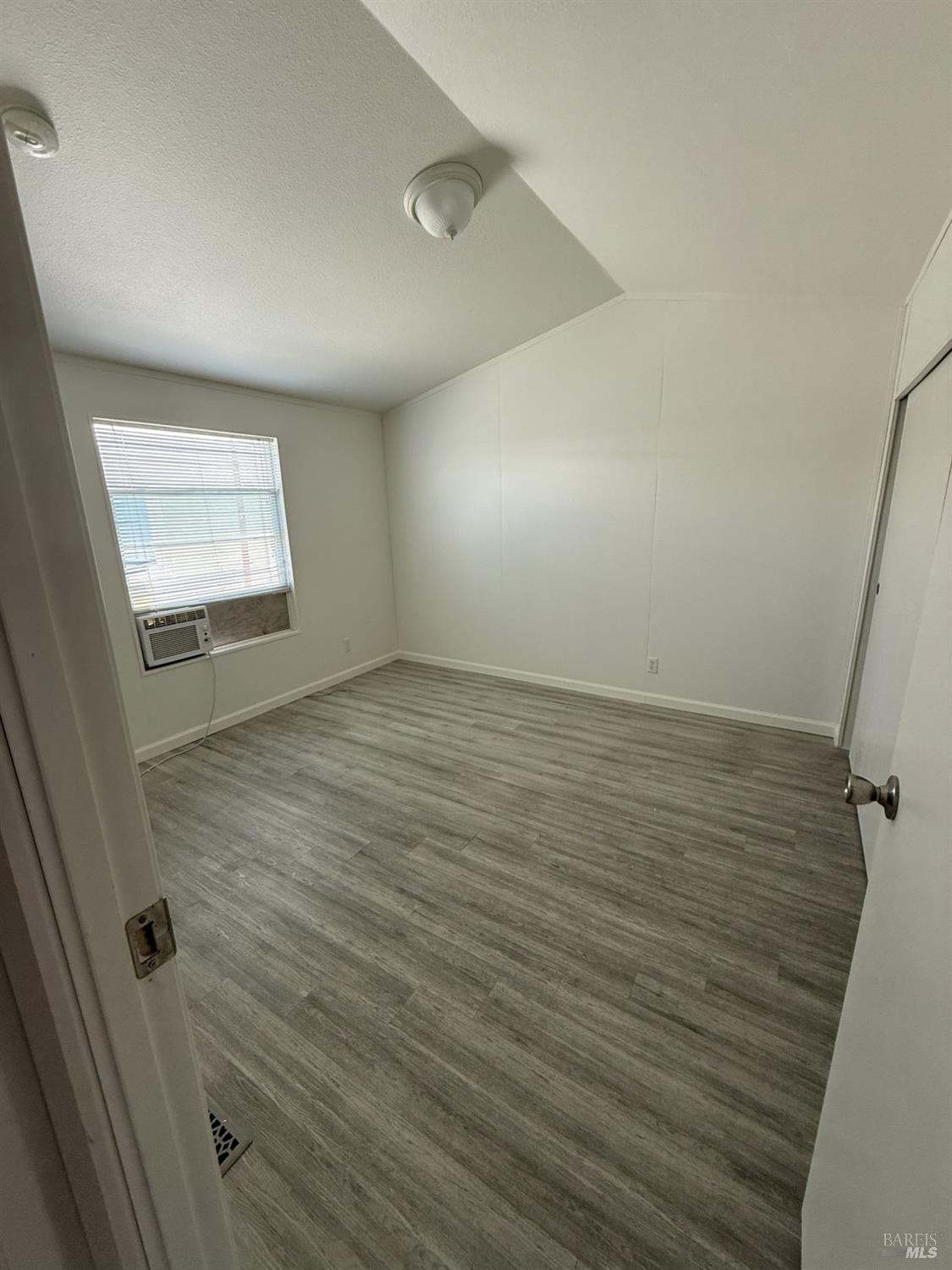 700 Shady Glen Road, Unit 11 Vacaville, CA 95688 - Photo 18 of 28