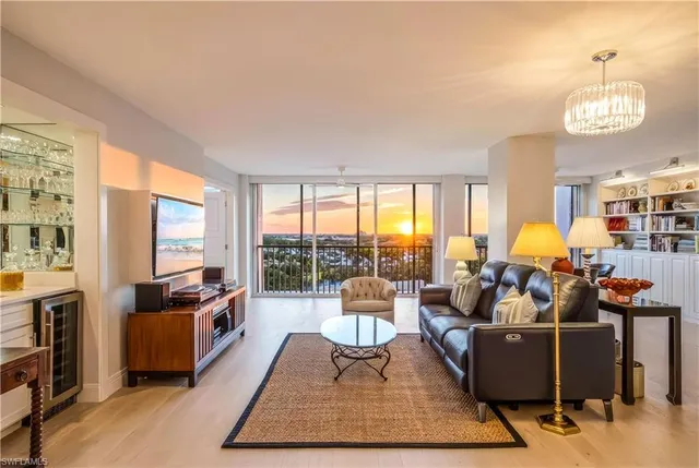 $900,000 | 5601 Turtle Bay Drive, Unit 803, Naples, FL 34108