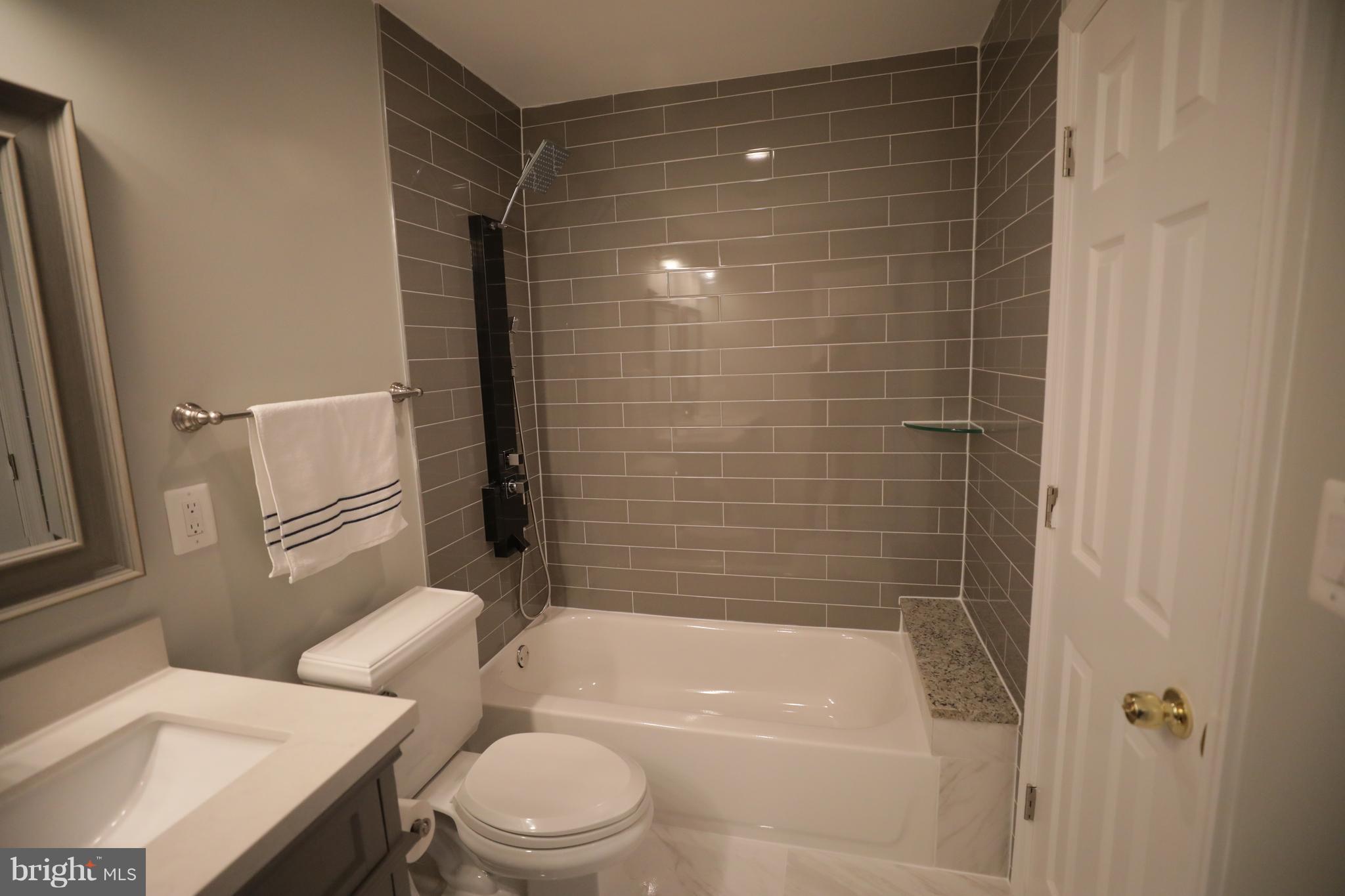 11704 Idlewood Road Silver Spring, MD 20906 - Photo 8 of 25 Bath (Master)