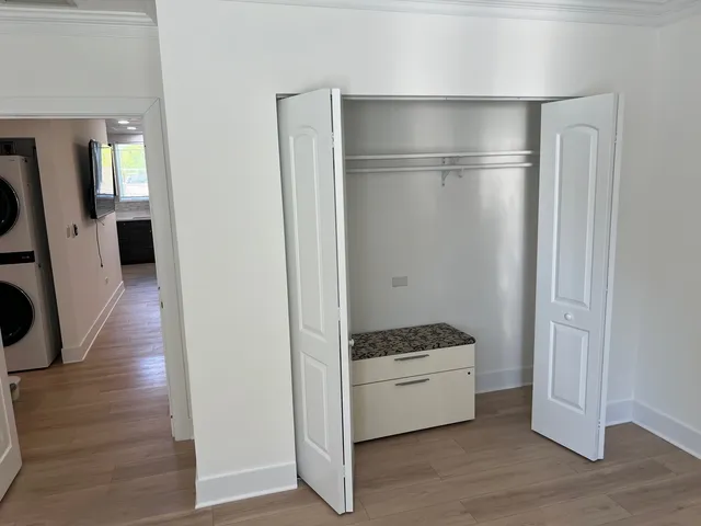 $5,100 | 1930 Sherman Avenue, Unit 1N, Evanston, IL 60201