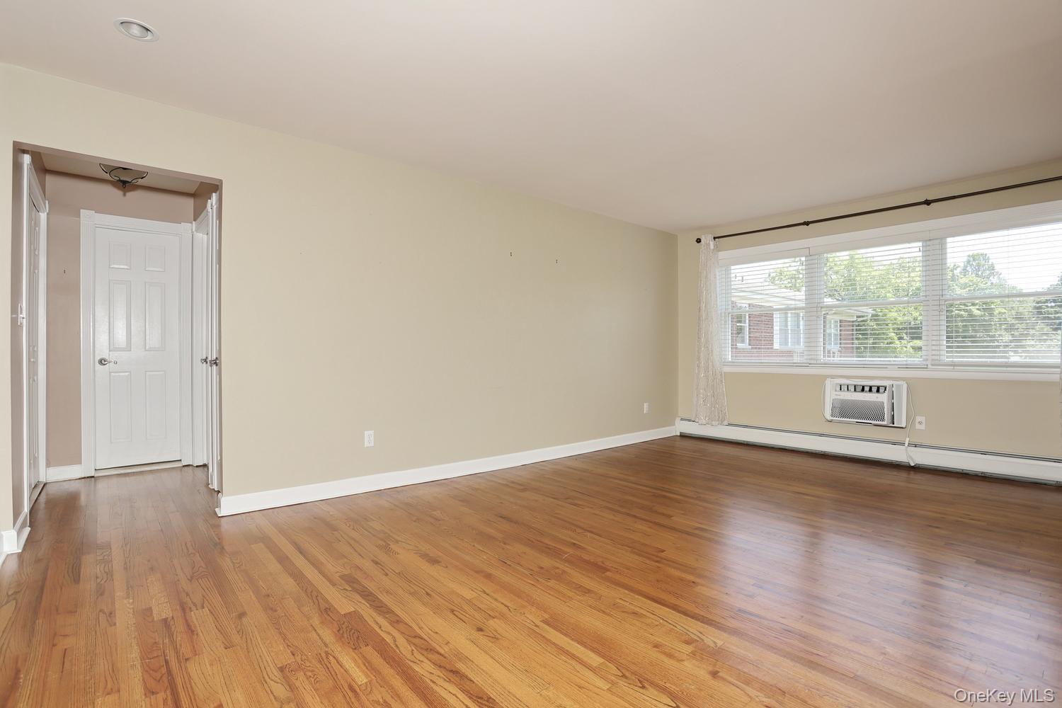 231 North Middletown Road, Unit H Pearl River, NY 10965 - Photo 11 of 25