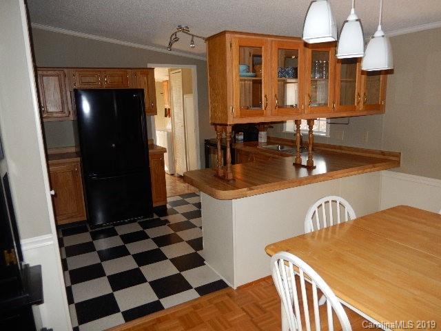 348 Sandy Bottom Road Marshall, NC 28753 - Photo 9 of 17