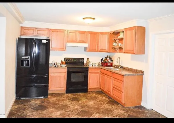 $320,000 | 317 North Harding Avenue, Wapato, WA 98951