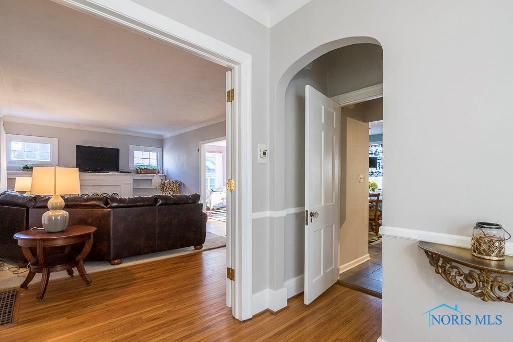 2708 Goddard Road Toledo, OH 43606 - Photo 7 of 35 Gallery Image 7