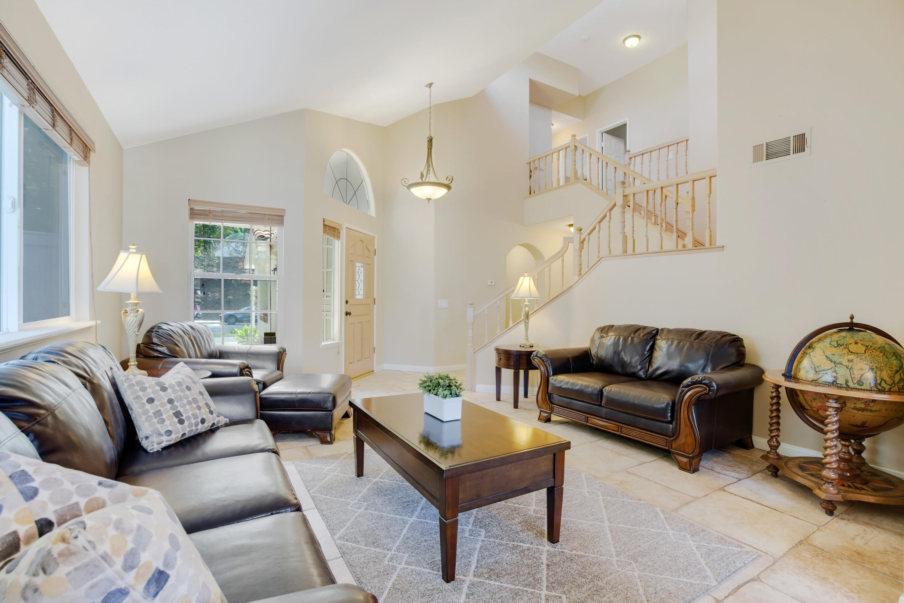 486 Fresh Meadows Road Simi Valley, CA 93065 - Photo 3 of 30 a living room with furniture