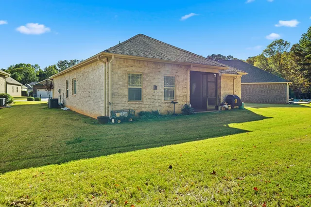 $374,900 | 121 Olde Towne Drive, Anderson, SC 29621