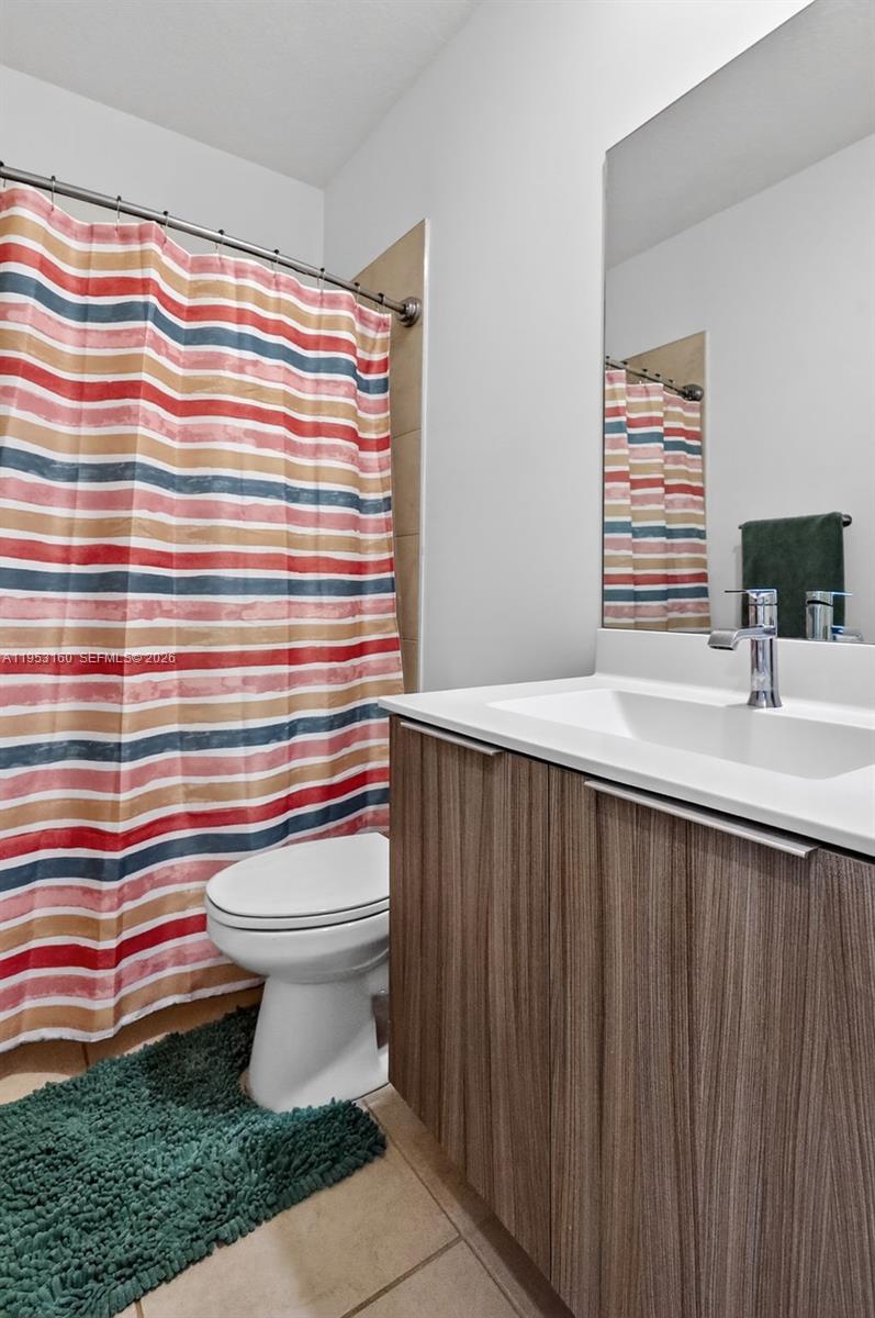 4975 Northwest 83rd Path Doral, FL 33166 - Photo 28 of 48