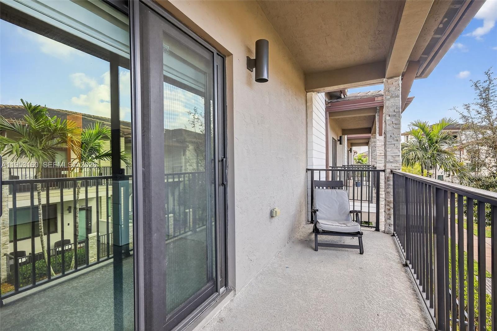 4975 Northwest 83rd Path Doral, FL 33166 - Photo 35 of 48