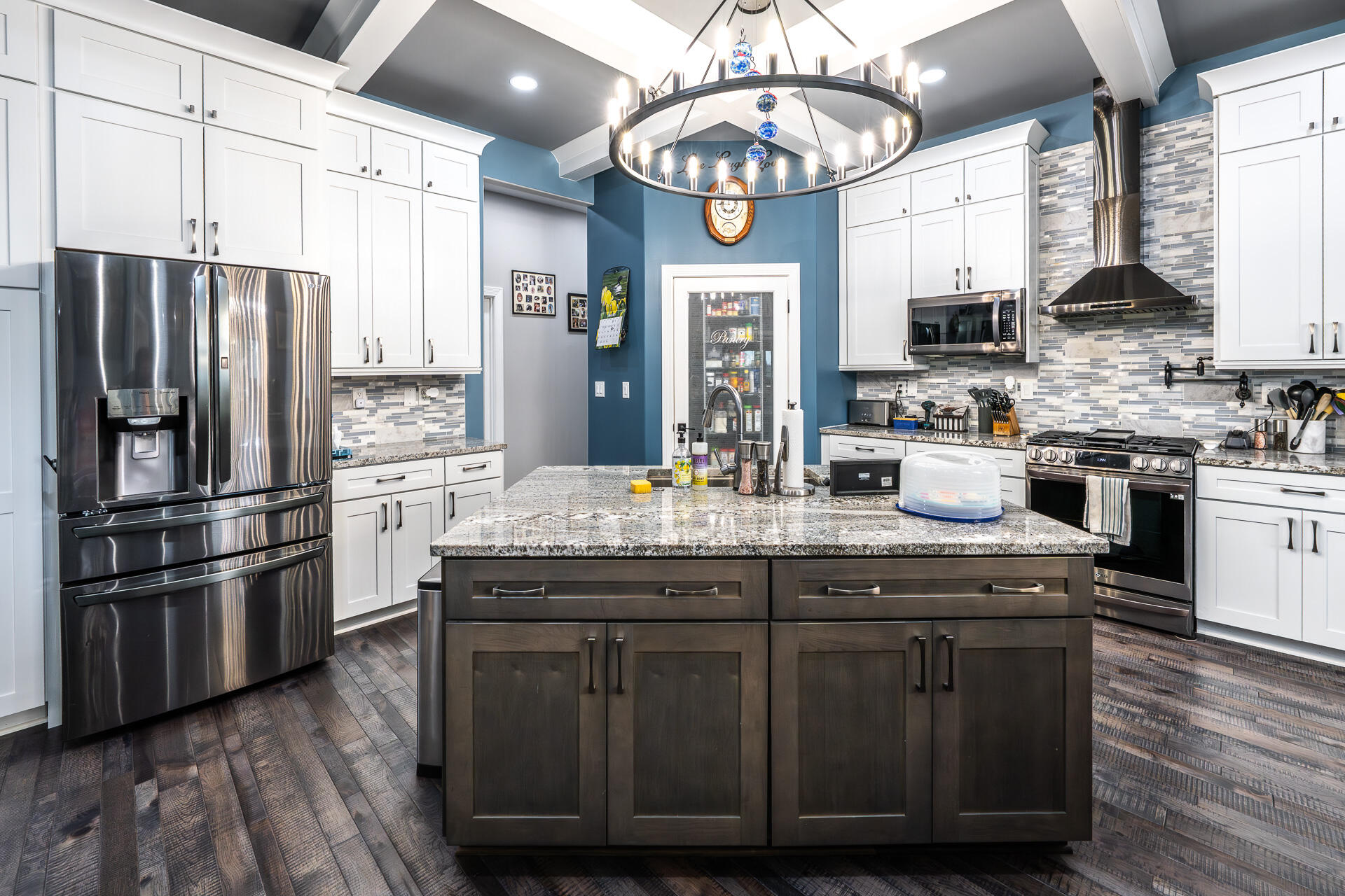 2578 Back Road Lyons, WI 53147 - Photo 20 of 46 Expansive Chef's Kitchen