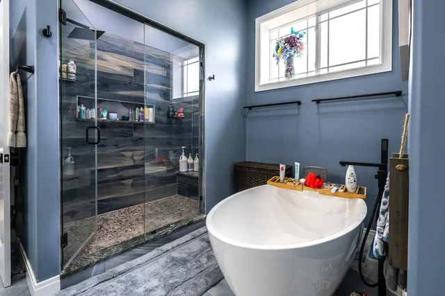 $1,395,000 | 2578 Back Road, Lyons, WI 53147