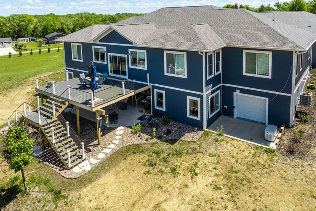 $1,395,000 | 2578 Back Road, Lyons, WI 53147