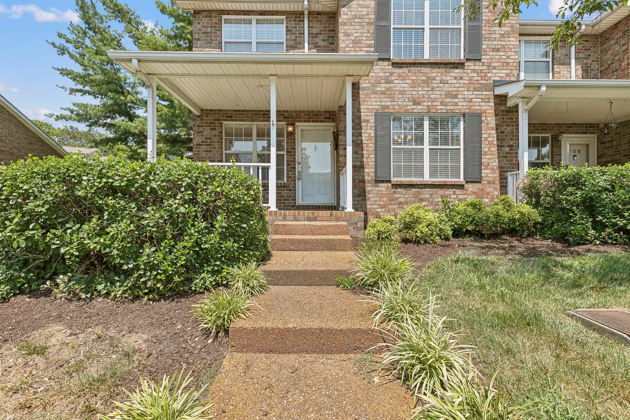 110 Pepper Ridge Circle Antioch, TN 37013 - Photo 4 of 34 Gallery Image 4