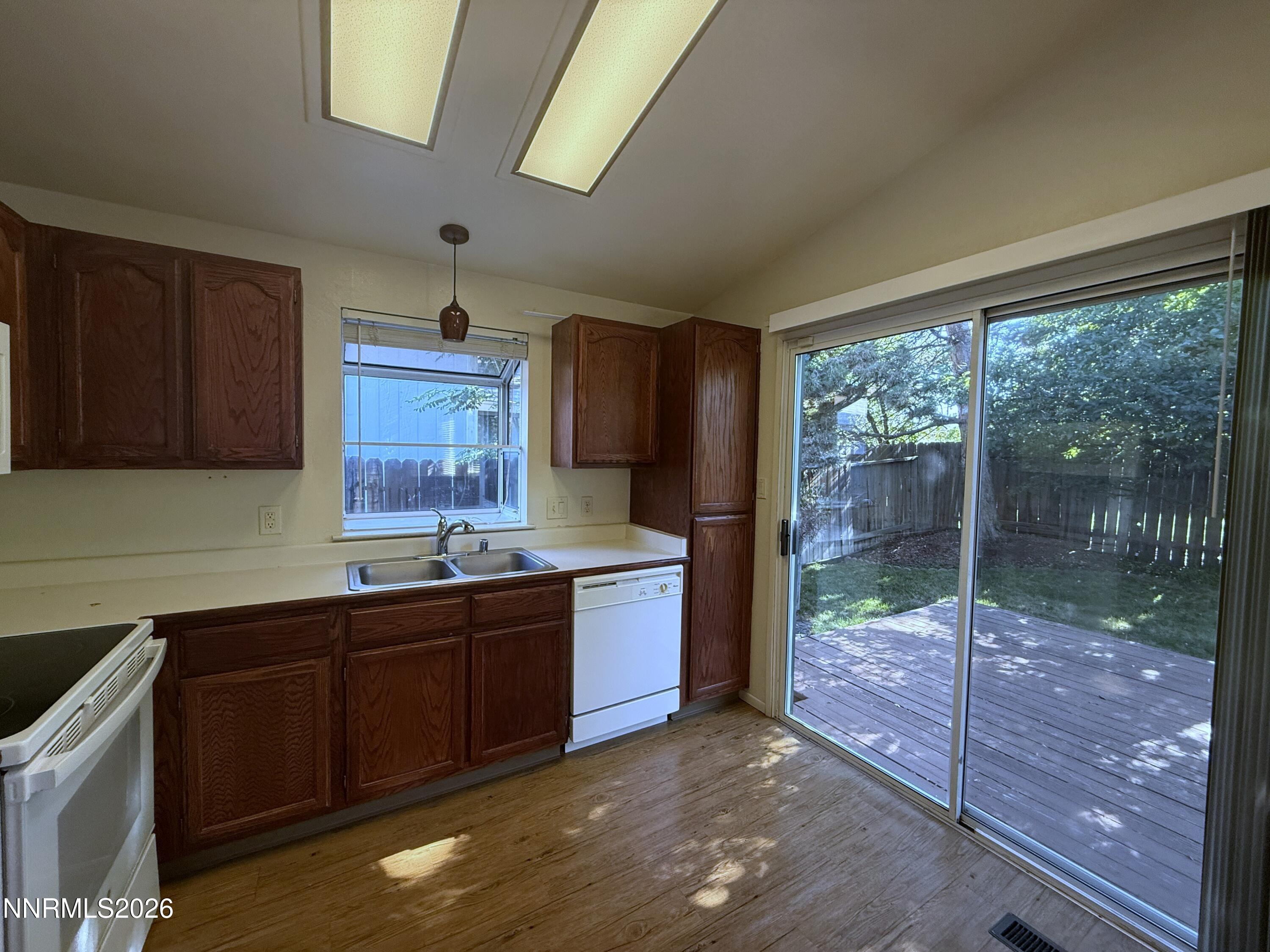 1801 Shadelands Court Reno, NV 89523 - Photo 11 of 28 IMG_1333