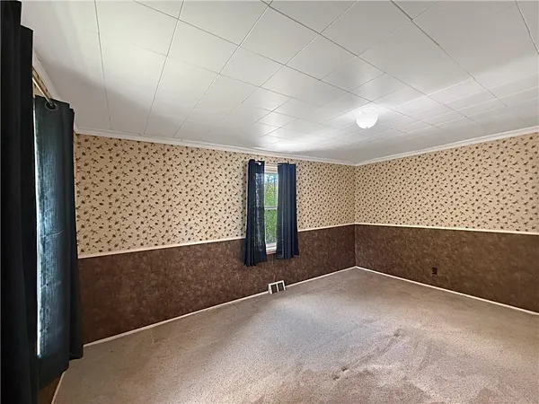 $249,900 | 219 Ridgemont Drive, Darlington, PA 16115