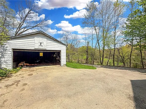 $249,900 | 219 Ridgemont Drive, Darlington, PA 16115