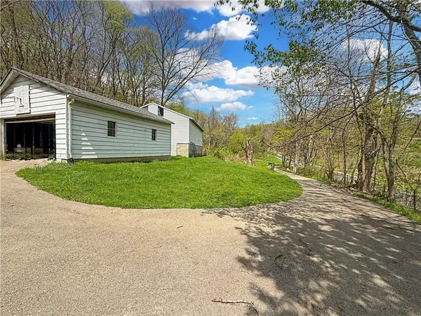 $249,900 | 219 Ridgemont Drive, Darlington, PA 16115