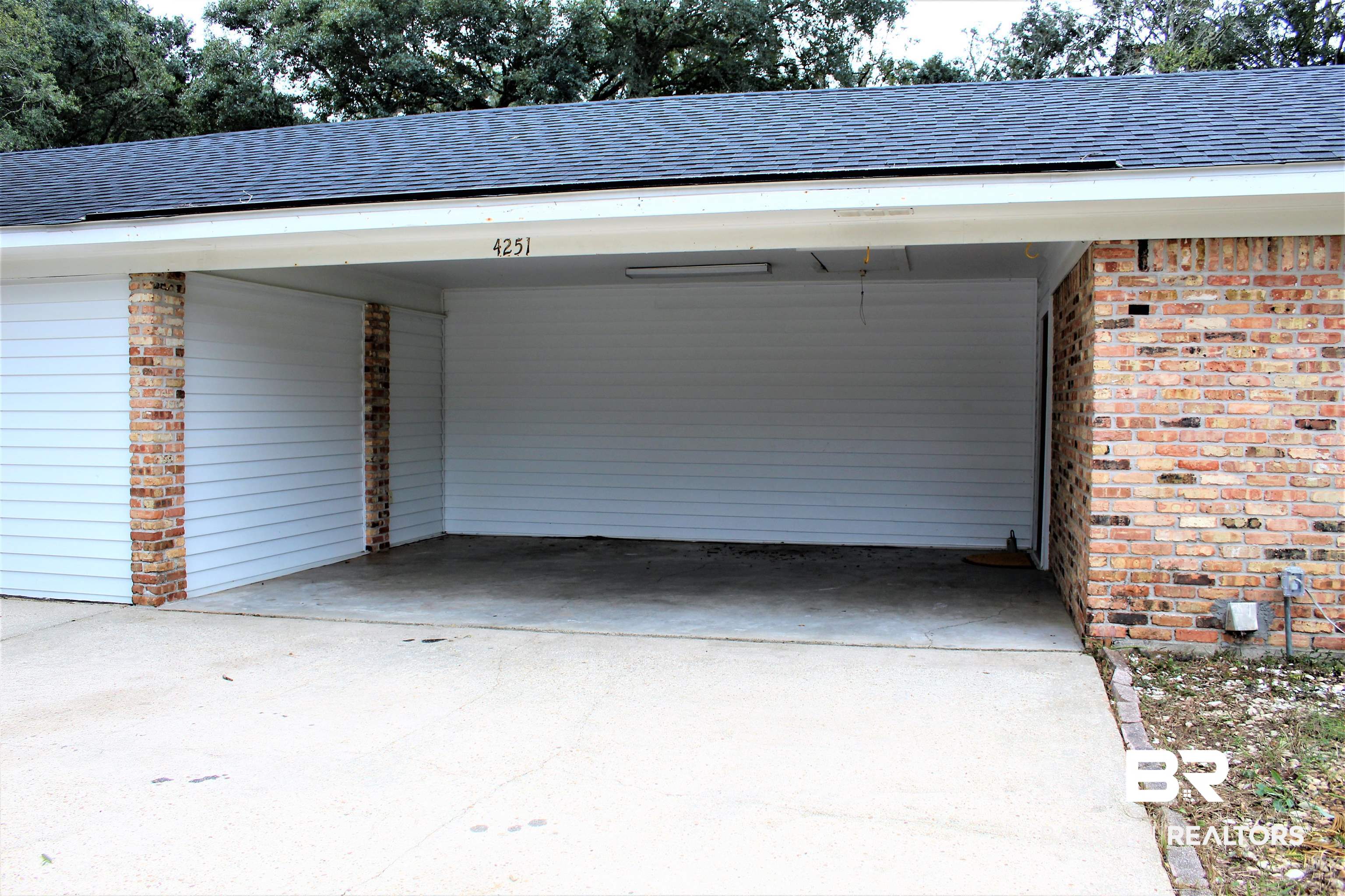 4251 Schillinger Road South Mobile, AL 36619 - Photo 4 of 38