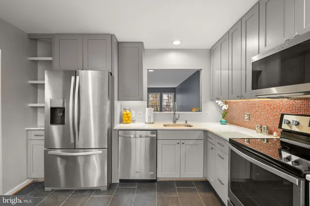 $500,000 | 9656 Bedder Stone Place, Bristow, VA 20136