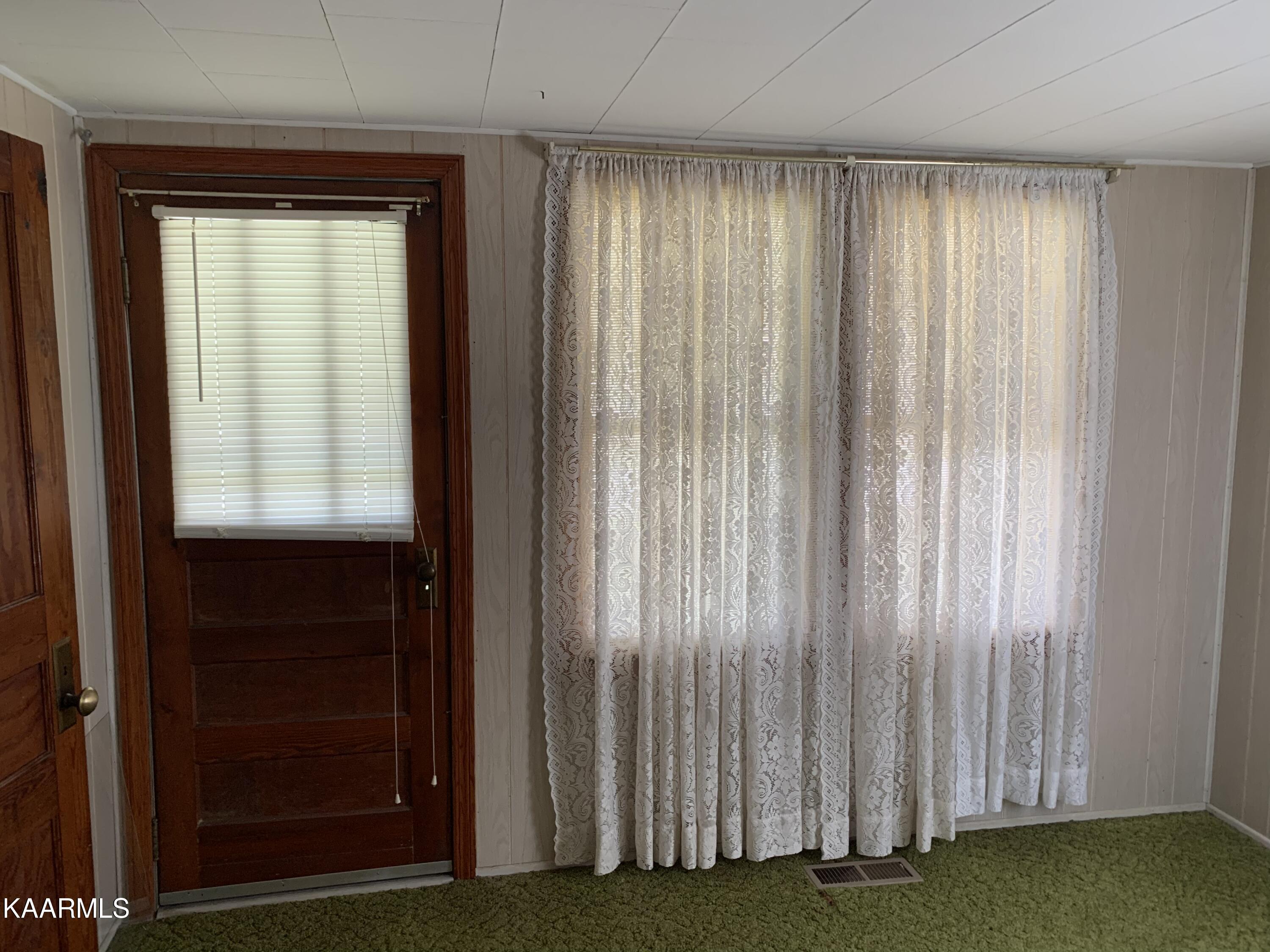 840 Blue Top Road Tazewell, TN 37879 - Photo 20 of 55 1EB32E24-FC6C-43B2-8AFE-B038A4390A72