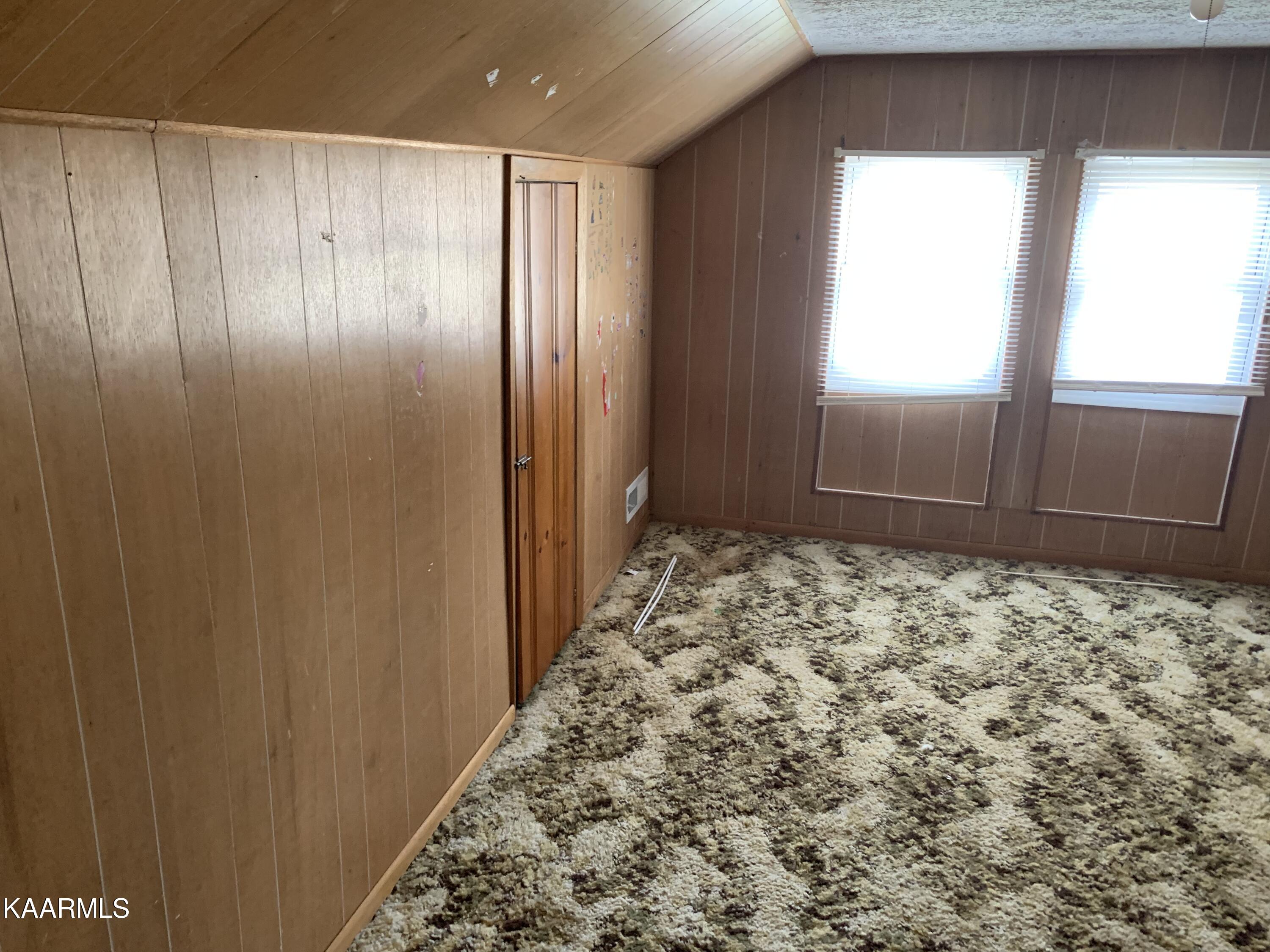 840 Blue Top Road Tazewell, TN 37879 - Photo 30 of 55 E6462005-8699-4D8B-BEB8-737BE6E8105B
