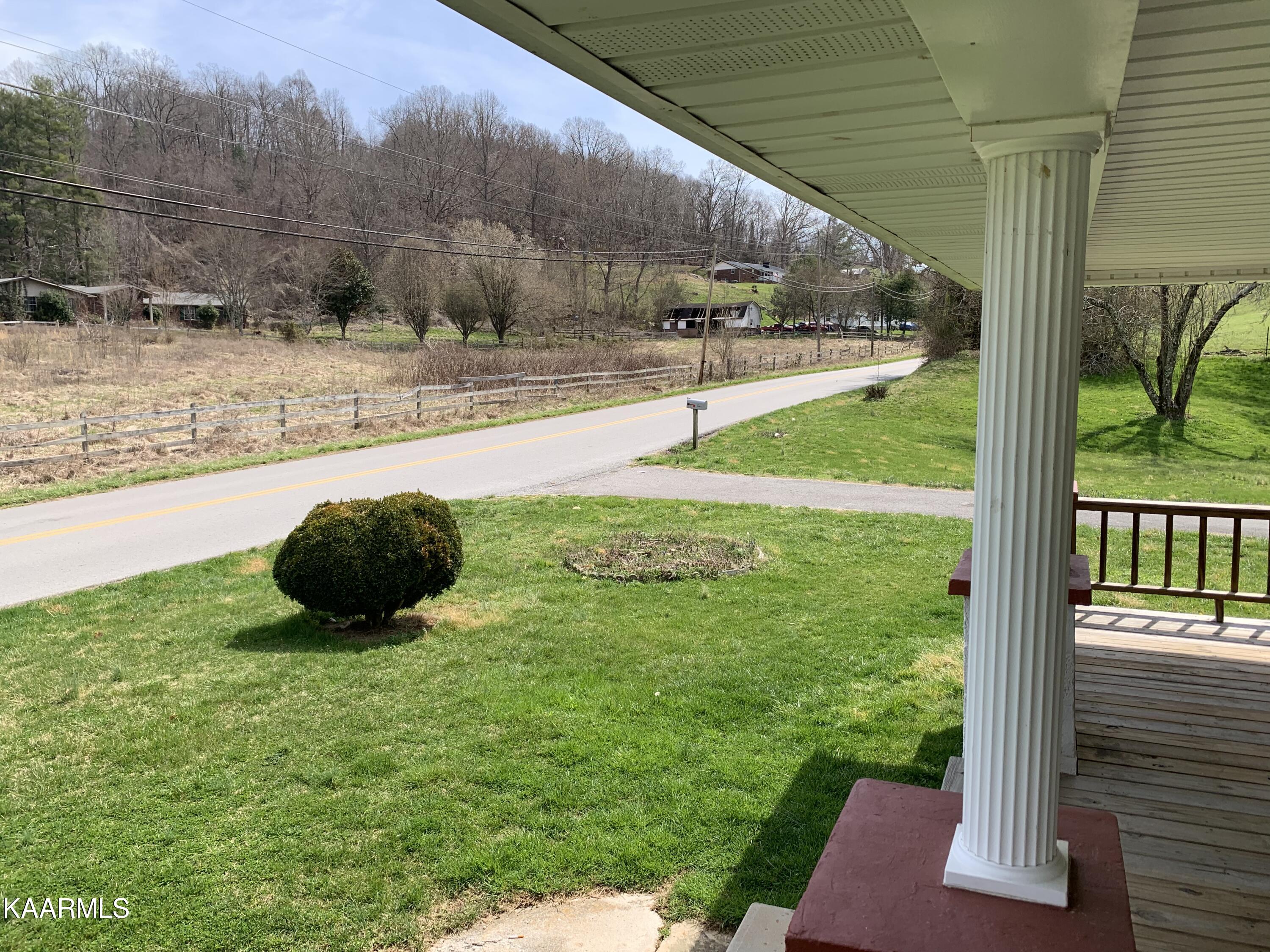 840 Blue Top Road Tazewell, TN 37879 - Photo 39 of 55 2507ACA7-F11A-4825-B4D9-518AD6EAD4C4