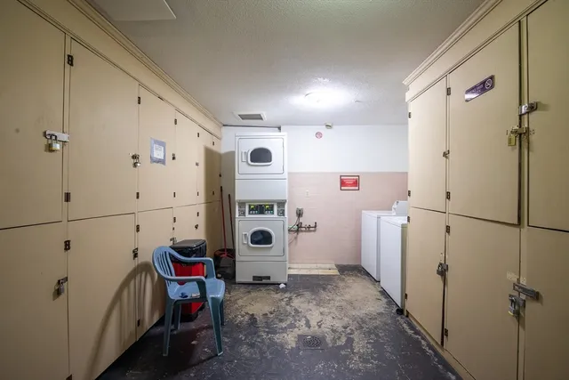 $259,900 | 24-26 Inman Street, Unit 4, Lawrence, MA 01843