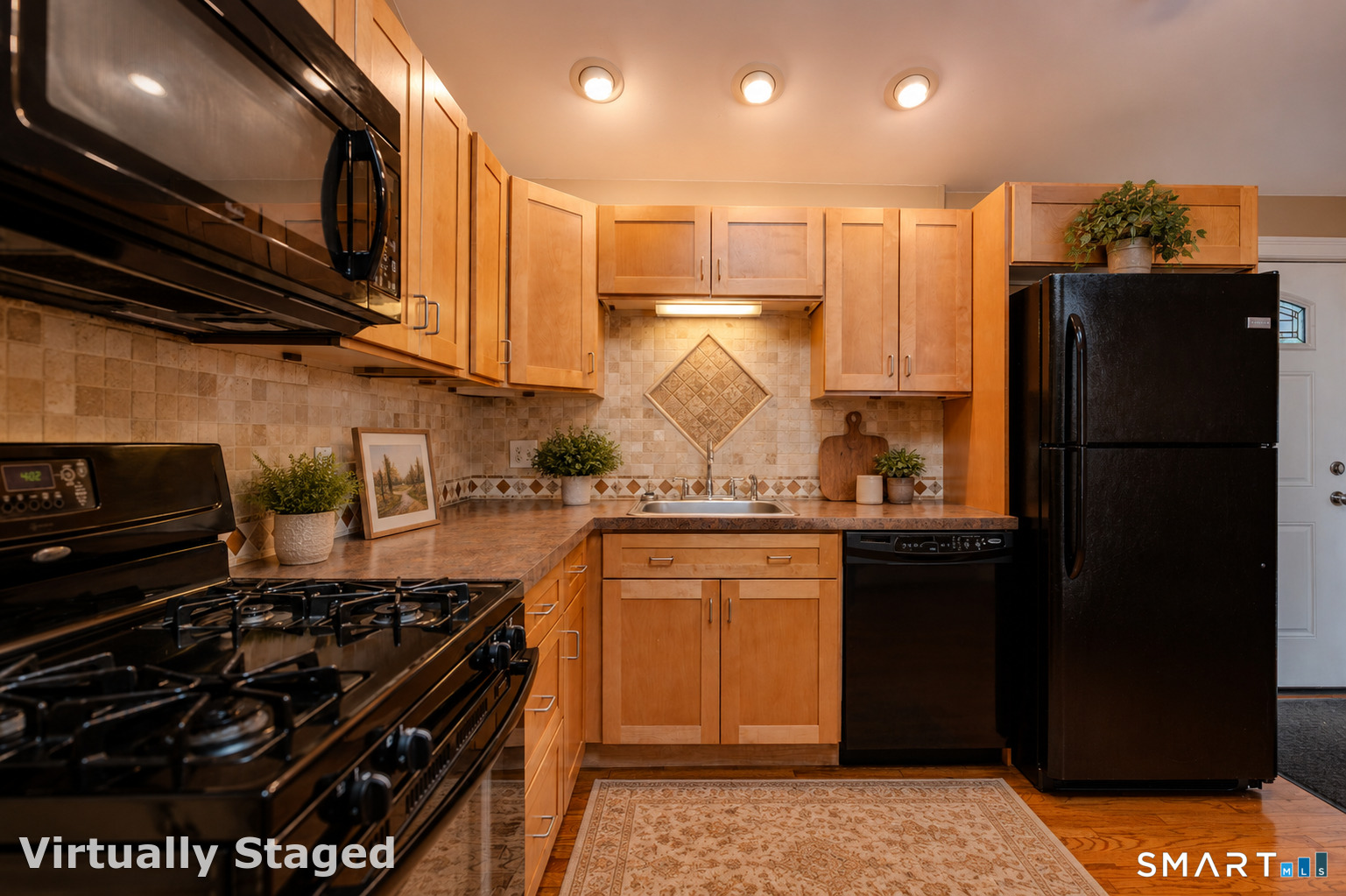 31 Suffield Street Windsor Locks, CT 06096 - Photo 2 of 34 Gallery Image 2