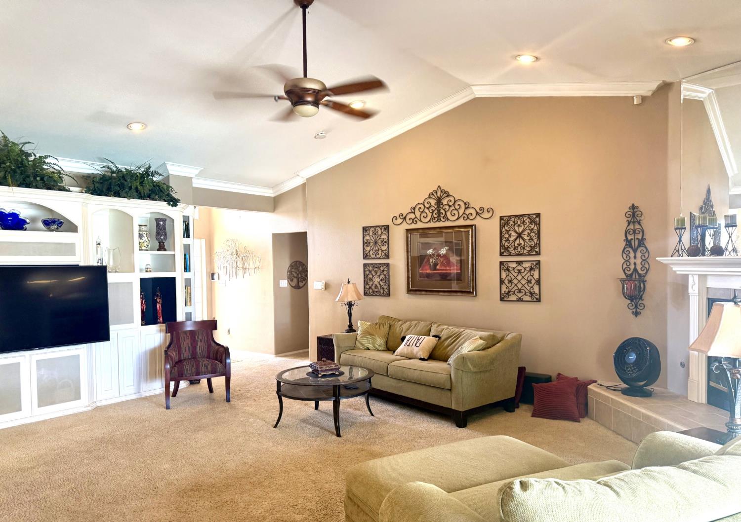 619 Citrus Avenue Fowler, CA 93625 - Photo 9 of 25