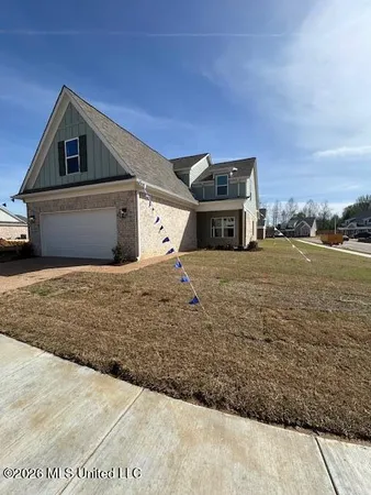 $306,900 | 6101 River Birch Road East, Walls, MS 38680