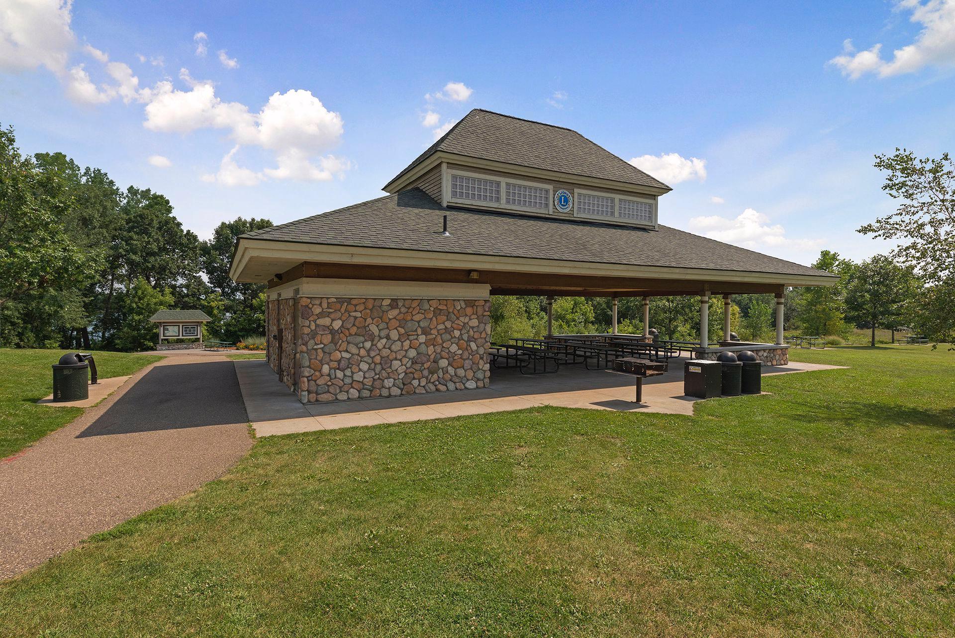 10362 Fox Run Road Woodbury, MN 55129 - Photo 58 of 83 Gallery Image 58