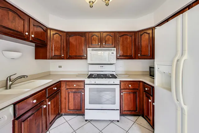 $310,000 | 14 Oxford Court, Algonquin, IL 60102