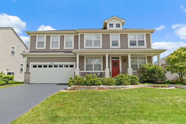 front view of house with a yard