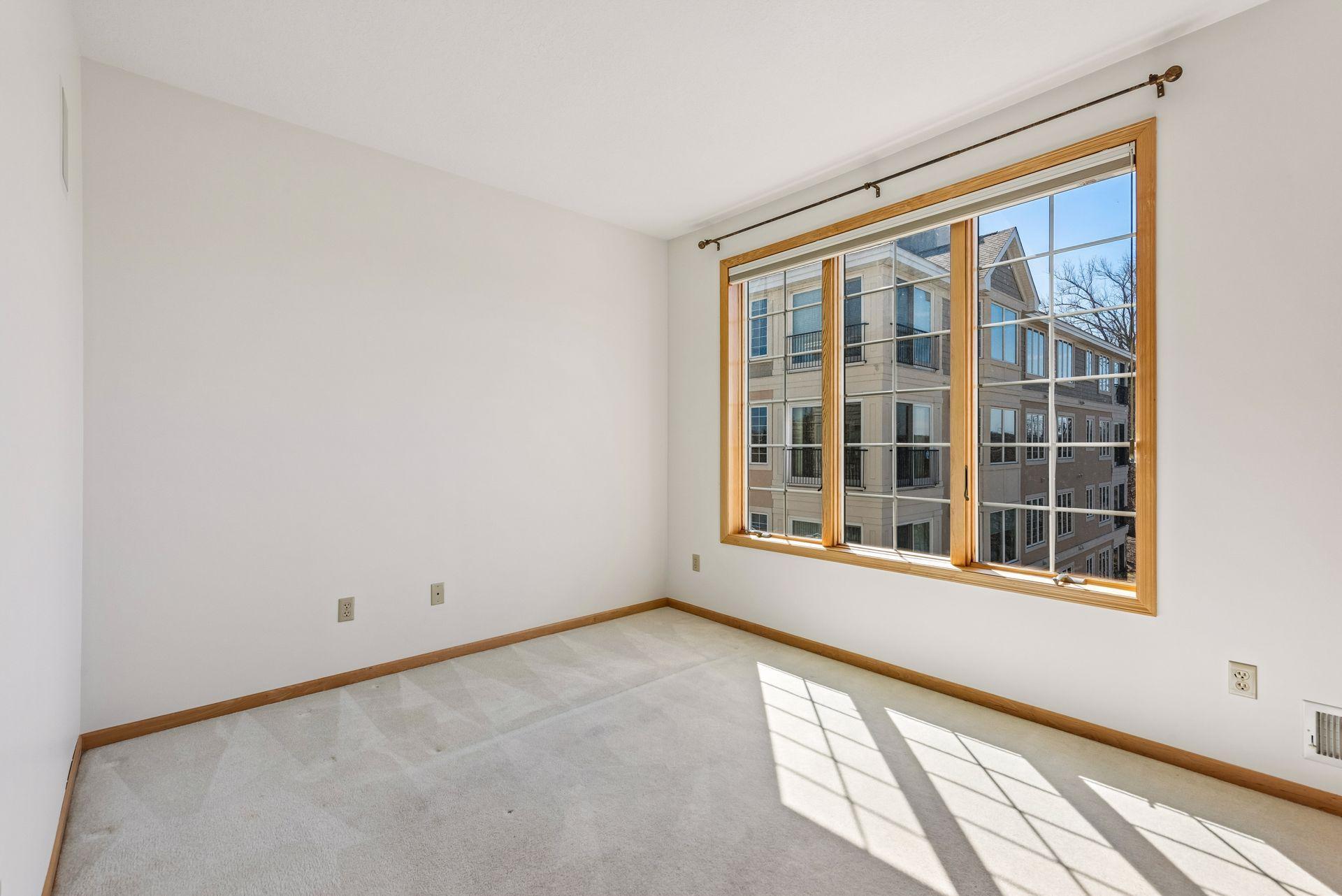 11472 Fairfield Road West, Unit 302 Minnetonka, MN 55305 - Photo 19 of 32