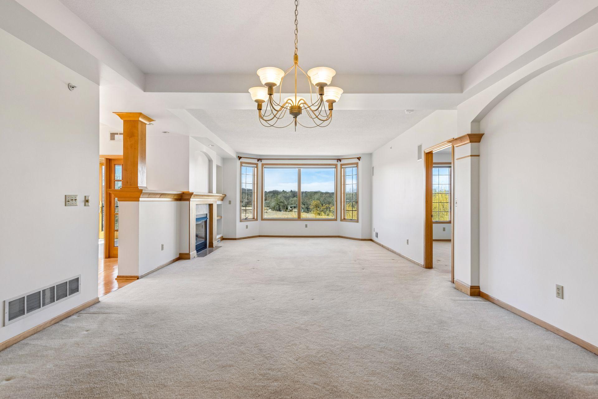 11472 Fairfield Road West, Unit 302 Minnetonka, MN 55305 - Photo 5 of 32