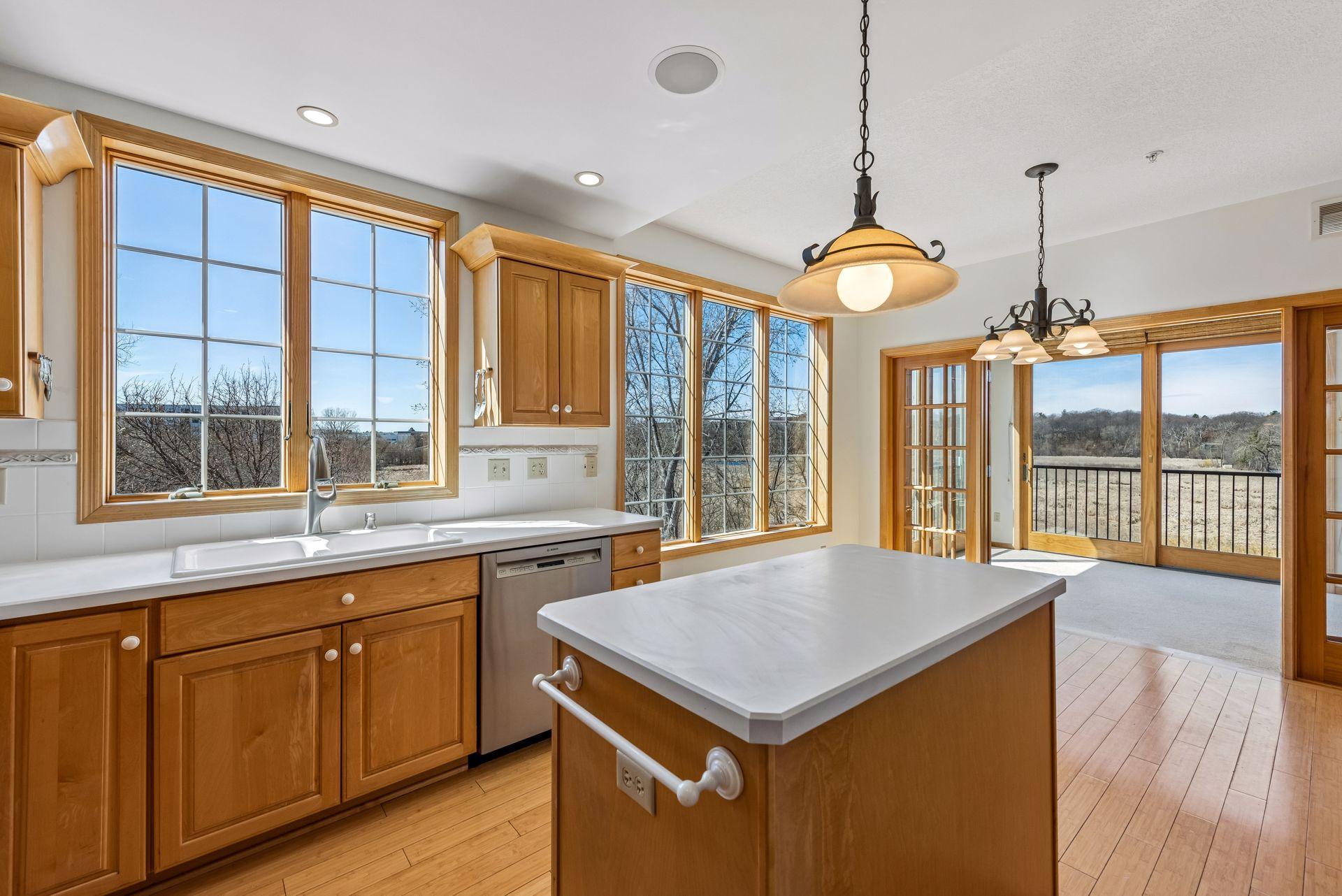11472 Fairfield Road West, Unit 302 Minnetonka, MN 55305 - Photo 9 of 32