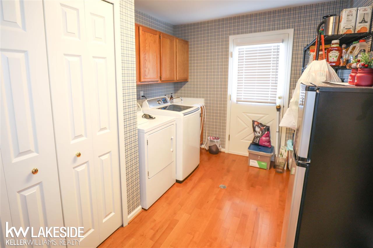 1494 Royal Crescent Street Rochester Hills, MI 48306 - Photo 19 of 37