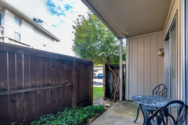 $79,900 | 3919 Fairmont Parkway, Unit 177, Pasadena, TX 77504