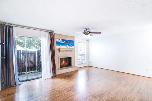 $79,900 | 3919 Fairmont Parkway, Unit 177, Pasadena, TX 77504