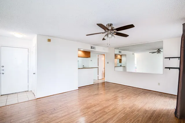 $79,900 | 3919 Fairmont Parkway, Unit 177, Pasadena, TX 77504