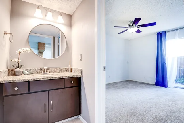 $79,900 | 3919 Fairmont Parkway, Unit 177, Pasadena, TX 77504