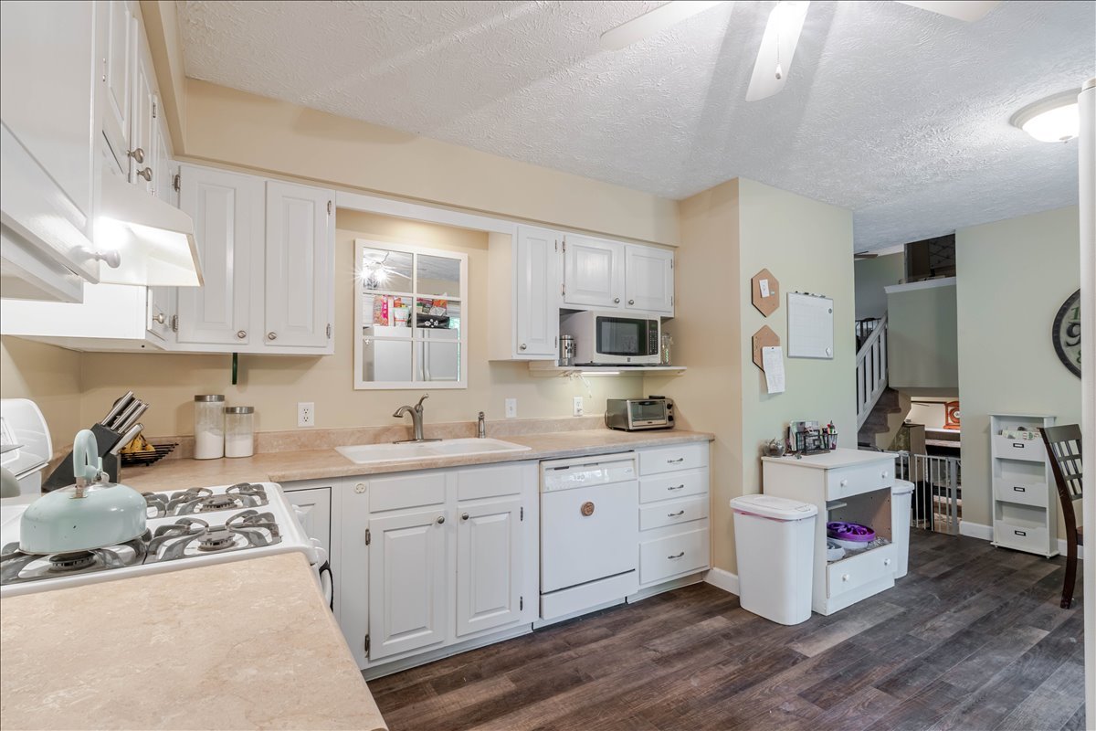 312 East Adams Street Towanda, IL 61776 - Photo 11 of 35