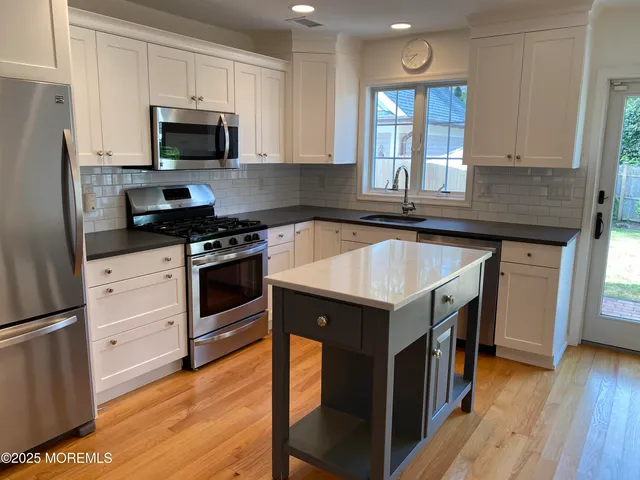 $4,650 | 32 1st Street, Rumson, NJ 07760