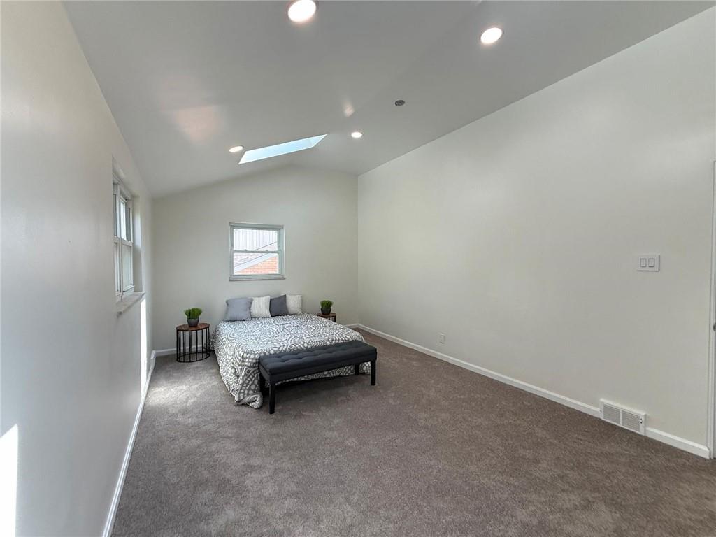 2429 Rose Garden Road Pittsburgh, PA 15220 - Photo 11 of 27