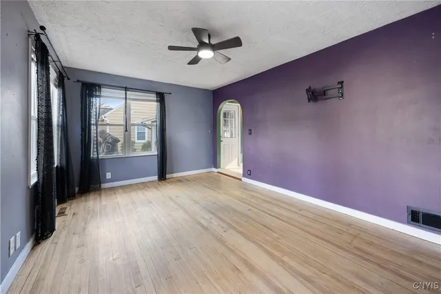 $189,900 | 421 Fergerson Avenue, Clay, NY 13212