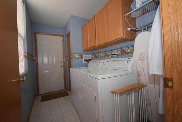 6571 Pine Lake Drive, Unit 6571 Tinley Park, IL 60477 - Photo 11 of 13